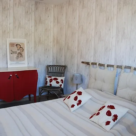 Semesterbostad La Maison Du Lac 2 *