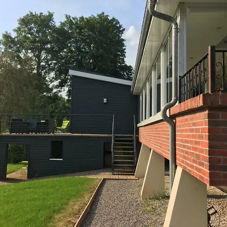 Semesterbostad La Maison Du Lac 2